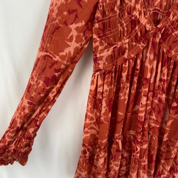 Free People Tunic Top Blouse Top Size Small Orange Print V-Neck Long Sleeves - Picture 2 of 7